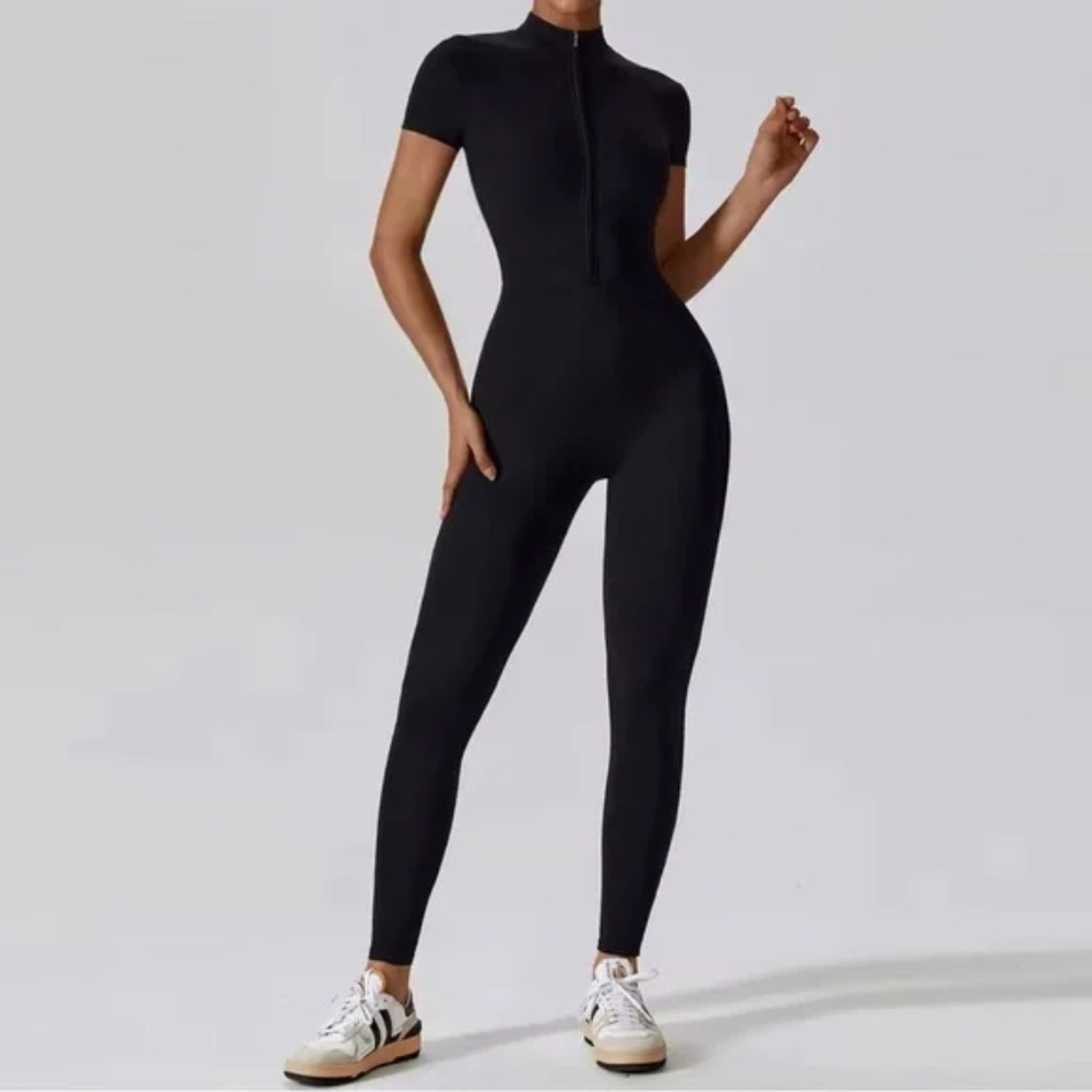 Black Night Sky Zipper Seamless Short Sleeve Jumpsuit, Yoga Onsie Small NWT